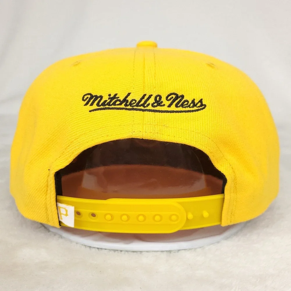 Pittsburgh Pirates Mitchell & Ness MLB Snapback Hat Cap Embroidery Logo NWT